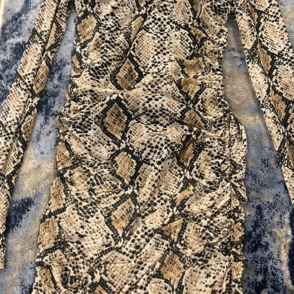 Forever 21 snake print dress mid length